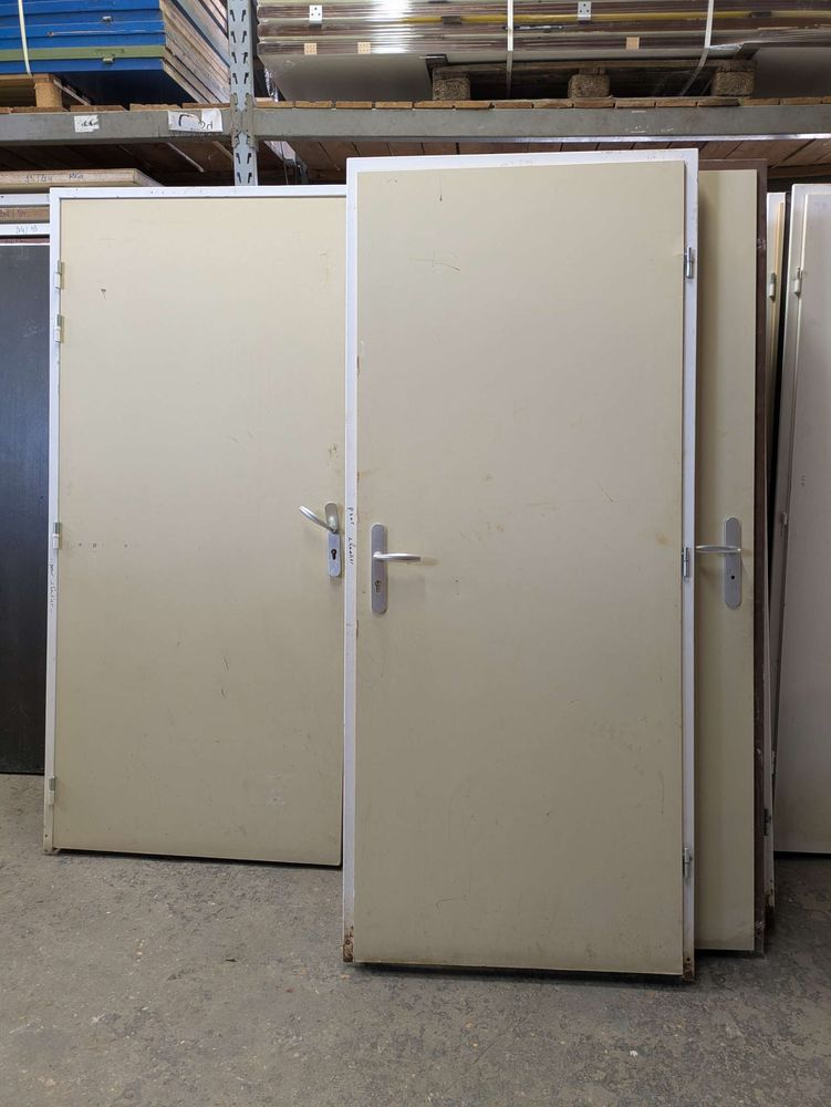 Blocs portes alvéolaire à recouvrement - huisseries métalliques 830 cm x 2040 cm