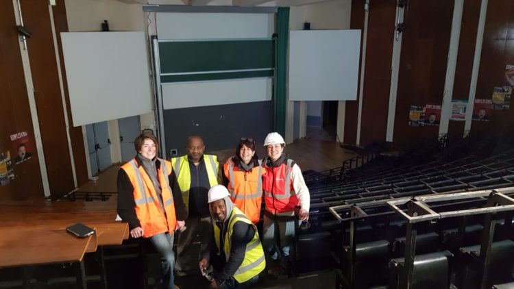 AMPHITHÉÂTRES UNIVERSITAIRES / Chantier international solidaire