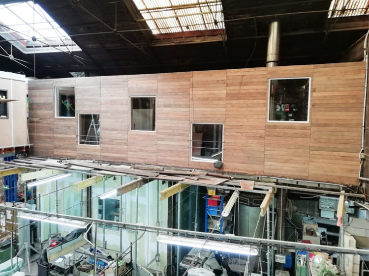 RÉALSATION D’UN ESPACE DÉTENTE ET VESTIAIRE / Atelier Rémy Garnier